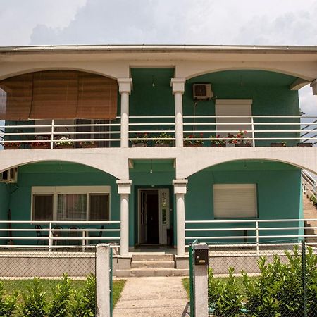 Apartment Monica Niksic Exterior foto